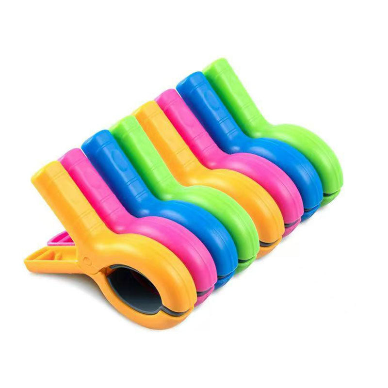 4/8-piece beach towel clips: for beach chairs, pool, cruise. Heavy-duty, strong, also works as clothes pins.